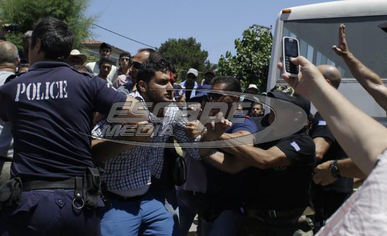 Διακόπτουν το έκτακτο βοήθημα για τους αιτούντες άσυλο μέχρι… να τοποθετήσουν ATM