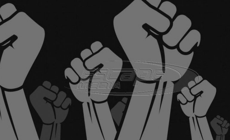 «Καραμανλική ανταρσία» στην κυβέρνηση