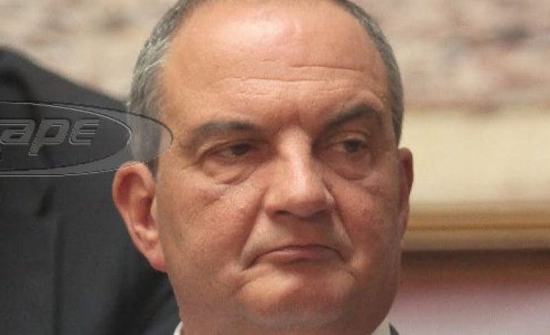 Marianne: Στα “7 καθάρματα” της κρίσης ο Καραμανλής