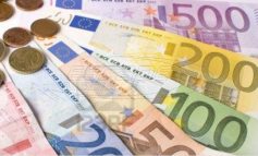 Υποχρεωτική αποδοχή μετρητών: Ο νέος κανονισμός της ΕΚΤ για τράπεζες και εμπόρους