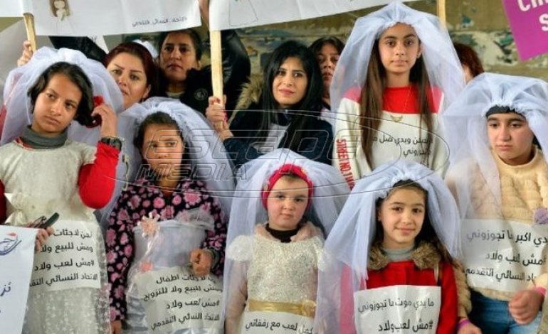 Οι Λιβανέζοι στους δρόμους κατά των γάμων ανηλίκων