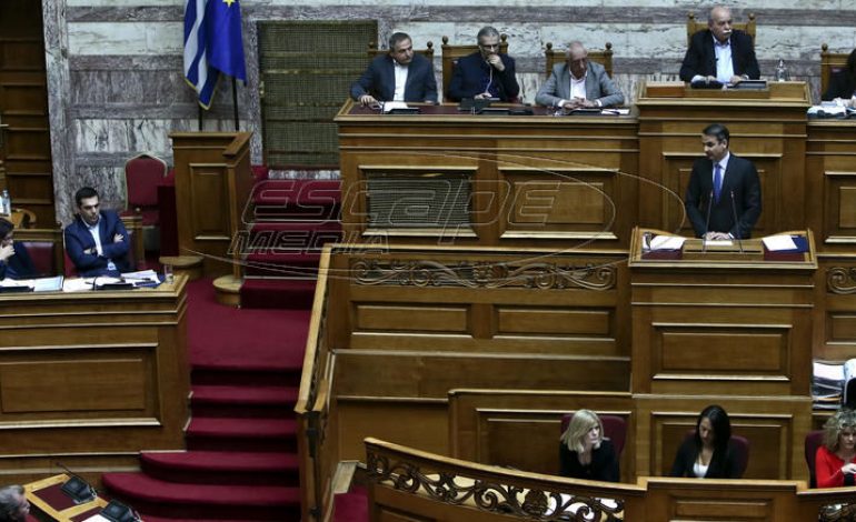 Δημογραφικό: Τι είπαν οι αρχηγοί στη Βουλή για την βραδυφλεγή “βόμβα”