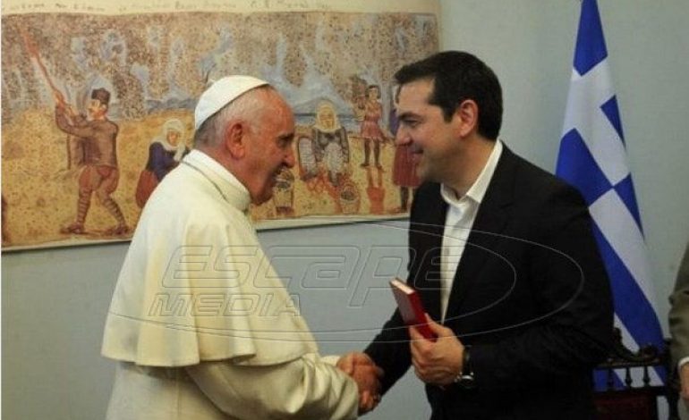 Ο Πάπας λέει ότι αυτή η φράση του Τσίπρα «αξίζει Νόμπελ»