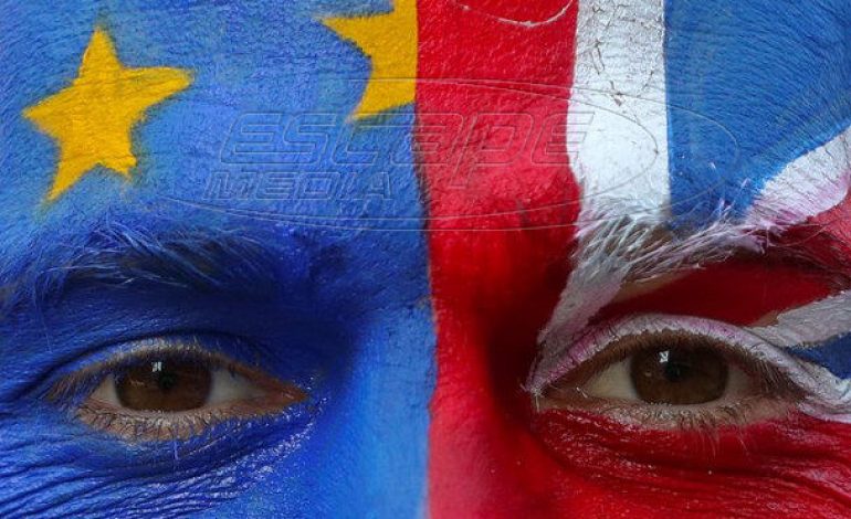 Brexit: Χωρίς βίζα οι μετακινήσεις Βρετανών και Ευρωπαίων