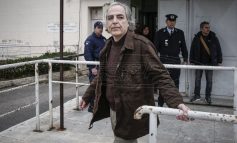 5 Σεπτεμβρίου 2002: "Είμαι ο Κουφοντίνας και θέλω να παραδοθώ"