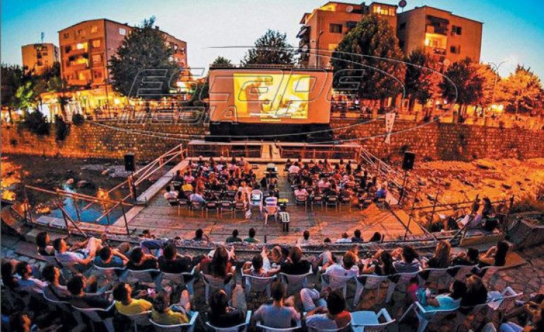 Athens Open Air: Μεγάλες οθόνες σε πάρκα, πλατείες, παραλίες