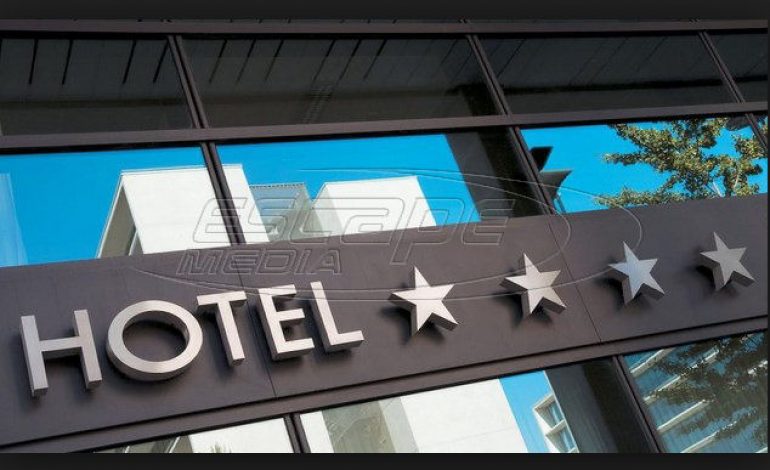 Πτώση σε πληρότητα και έσοδα στα ξενοδοχεία – αβεβαιότητα για το 2019