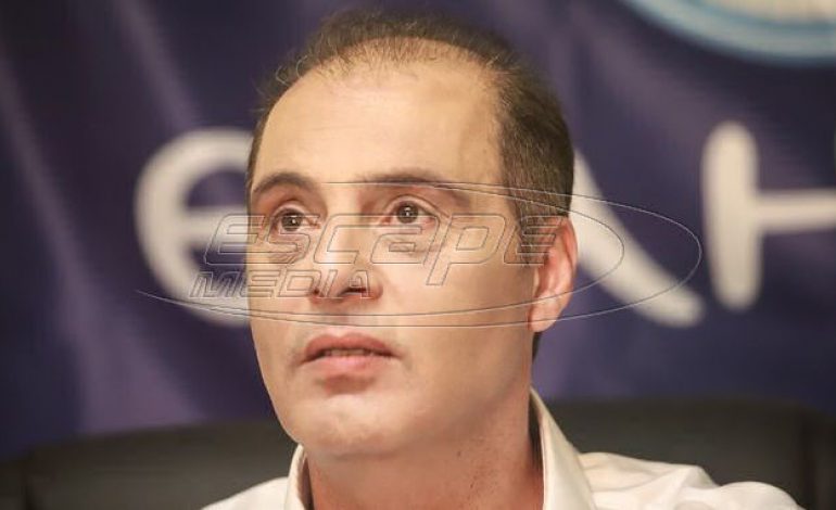 Απίστευτες σκηνές στη Λάρισα: Ο Βελόπουλος μήνυσε υποψήφιο βουλευτή του
