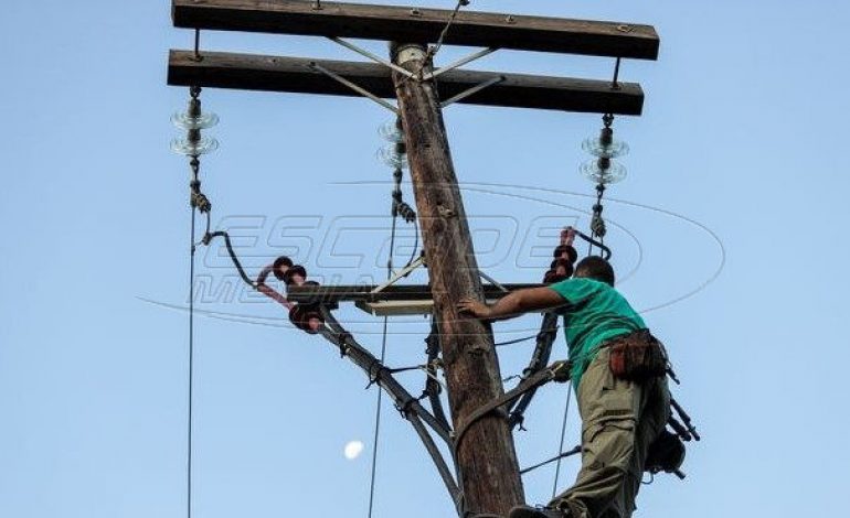 Καταγγελία Δημάρχου Πόρου: Μετά την τραγωδία τοποθέτησαν τα καλώδια 22 μέτρα πιο χαμηλά