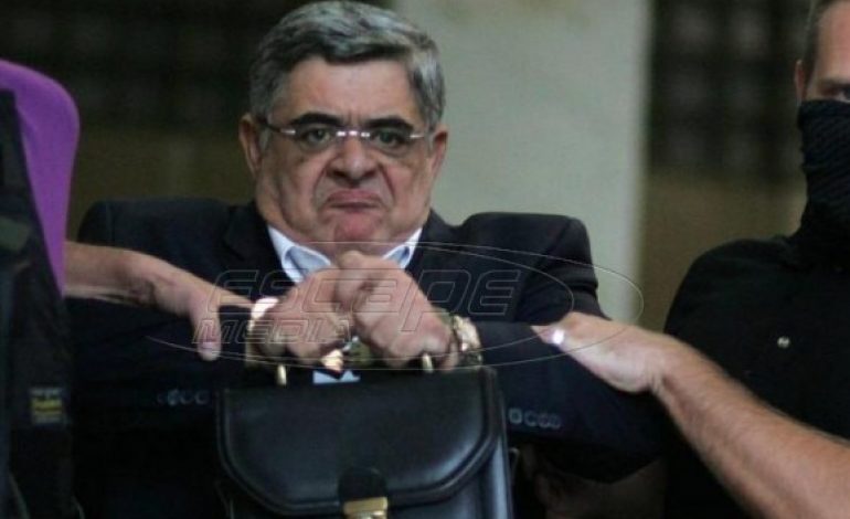 Τα μέλη του πυρήνα της Χρυσής Αυγής στα Τρίκαλα αναγκάστηκαν να βάλουν λουκέτο στα γραφεία των Τρικάλων