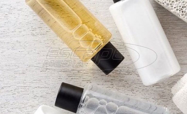 Τέλος στα μικρά πλαστικά μπουκαλάκια με προϊόντα περιποίησης για όσους καταλύουν σε ξενοδοχεία