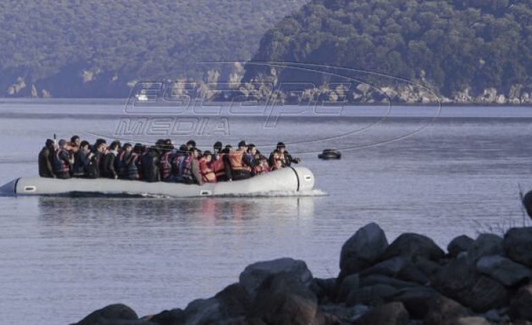 Κύμα προσφύγων στη Λέσβο: Εξηγήσεις από τον τούρκο πρέσβη ζήτησε ο Δένδιας