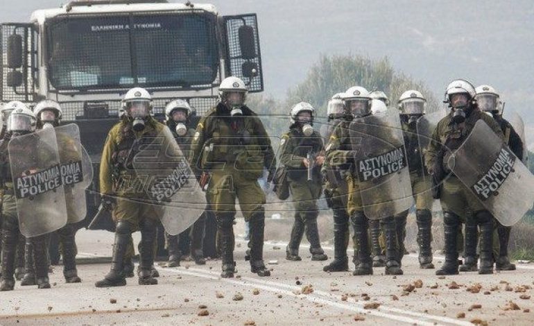 Υποχώρηση Μητσοτάκη: Καλεί επειγόντως σε διάλογο Δημάρχους και Περιφερειάρχη Βορείου Αιγαίου