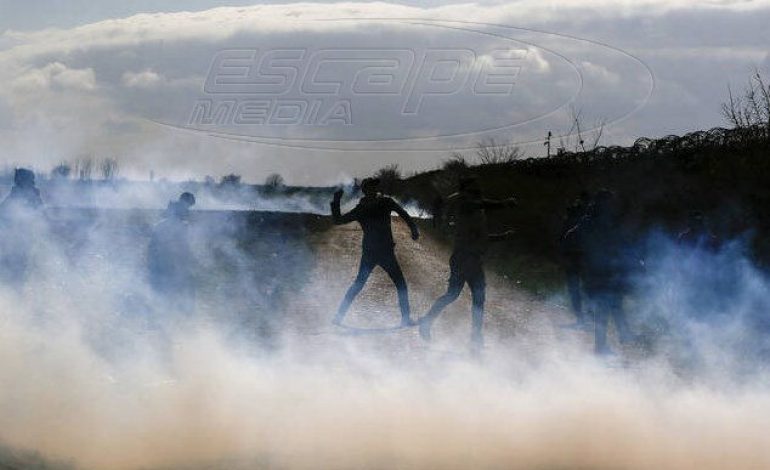 Νέος γύρος έντασης στον Έβρο: Μολότοφ και φωτιές κοντά στον φράχτη