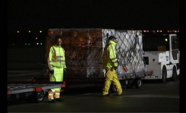 Παραλαβή υγειονομικού υλικού από Ηνωμένα Αραβικά Εμιράτα – Το «ευχαριστώ» του Μητσοτάκη