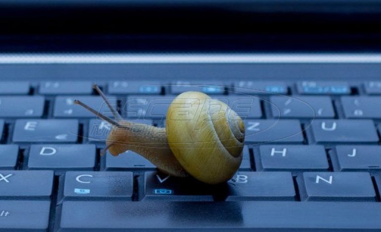 Πολύ αργό και πολύ ακριβό το ίντερνετ στην Ελλάδα δείχνει διεθνή έρευνα