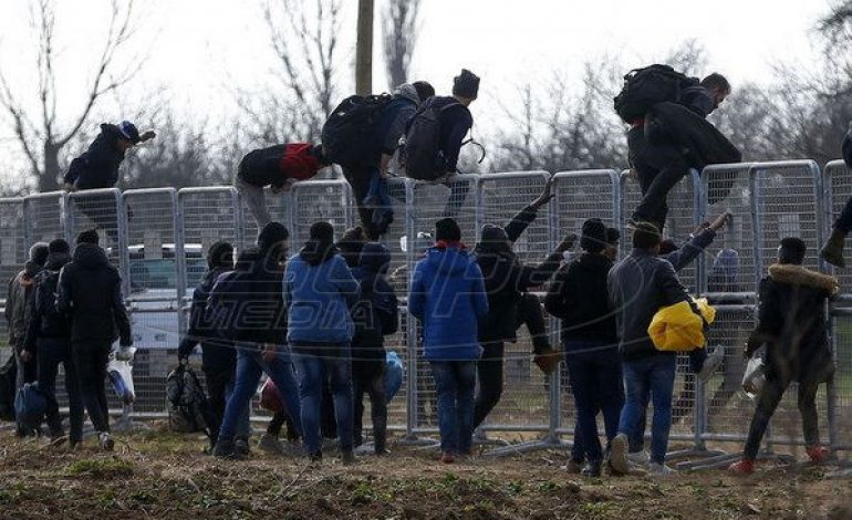 Πως ενισχύει τα ελληνικά σύνορα η Κομισιόν – Νέο «deal» για άσυλο και μετανάστευση