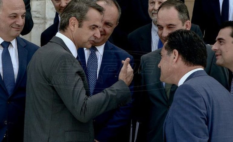 Δικηγόροι: Και νέο άδειασμα σε κυβέρνηση, Βρούτση και Τσιάρα