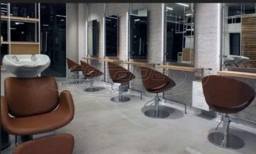 Kομμωτήρια: Πώς θα λειτουργήσουν -Κενές θέσεις, μάσκες, αντισηπτικά