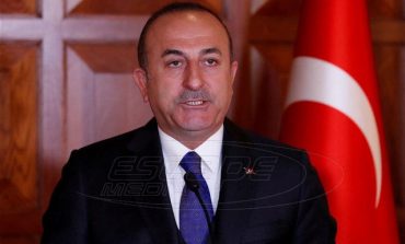 Επιμένει ο Τσαβούσογλου: Ανοιχτά τα σύνορα μας για όσους πρόσφυγες θέλουν να πάνε Ευρώπη
