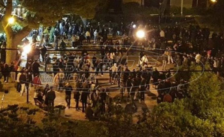 Ενταση στην Αγία Παρασκευή: Πάνω από 100 άτομα στην πλατεία Αγίου Ιωάννη -Η ΕΛΑΣ τους καλεί να φύγουν