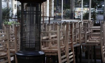 Αύριο στη Βουλή η τροπολογία Θεοδωρικάκου για τα τραπεζοκαθίσματα - Όλες οι ρυθμίσεις