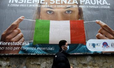 Ιταλία: Ηλεκτρονικό βραχιολάκι υπόσχεται τήρηση της κοινωνικής απόστασης