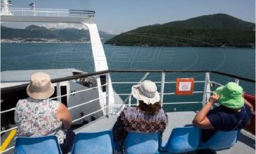 Ελεύθερα μετακινήσεις στα νησιά από τη Δευτέρα - Τι ισχύει για μάσκα, καμπίνες στα πλοία