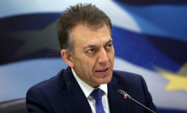 Αποκάλυψη Βρούτση: Καθολική απαγόρευση απολύσεων δεν υπάρχει πλέον