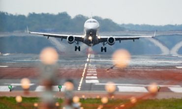 Παρατείνονται τα μέτρα για τις πτήσεις από εξωτερικό