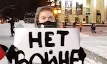 Το κίνημα «Het Bonhe» εκφράζει κι εντός Ρωσίας τη διαφωνία του με τον πόλεμο στην Ουκρανία