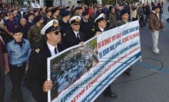 Στρατιωτικοί: «Βομβαρδίζουν» με αρνητικά σχόλια τον Ν. Δένδια